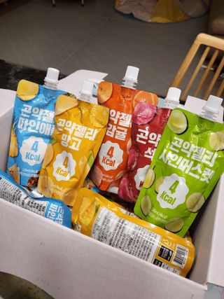 참앤들황토농원 10가지 맛, 입맛대로 스페셜하게~ 가볍게 한 포 땡! 곤약젤리 스페셜 패키지 130ml x 30포 — 5점을 준 리뷰어가 2023년 1월 올린 사용 사진