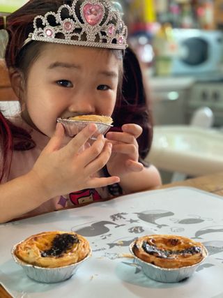 디앙뜨 포르투갈 에그타르트 오리지널 맛+패션후르츠+초콜릿타르트 맛 중 택1 — 4.5점을 준 리뷰어가 2021년 8월 올린 사용 사진