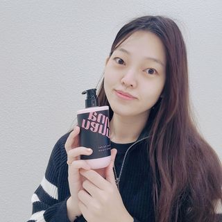 난나 살몬 스파이더 검버섯 미백 톤업 화이트닝 연어 앰플 크림 300ml 대용량 — 5점을 준 리뷰어가 2022년 12월 올린 사용 사진