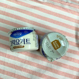 매일바이오 그릭요거트 오리지널 플레인 4개, 로스터리 커피믹스 4개 — 5점을 준 리뷰어가 2021년 12월 올린 사용 사진