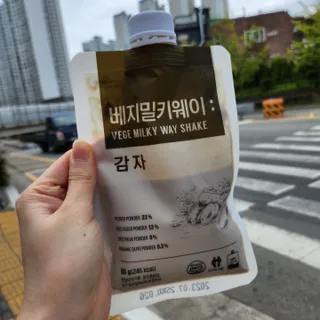 클린24시간 베지밀키웨이 감자 쉐이크 1세트 (5개) — 5점을 준 리뷰어가 2022년 9월 올린 사용 사진