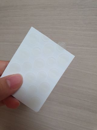 올리브영 엘라밴드 하이드로 도트 스팟패치 12mm, 티트리 — 5점을 준 리뷰어가 2022년 9월 올린 사용 사진