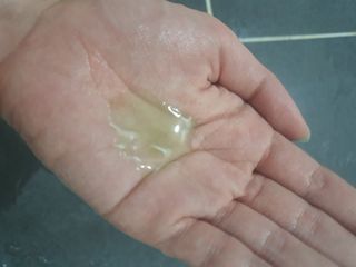 프리마인 메이크업과 들뜨는 각질까지 한방에 깐달걀로! 순하기까지한 셀베이스 그린티클렌저(200ml) — 5점을 준 리뷰어가 2023년 4월 올린 사용 사진
