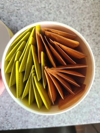 페페로니 맛있는 스틱 - 무항생제 닭고기 15개 + 원양선 참치 15개 — 5점을 준 리뷰어가 2021년 8월 올린 사용 사진