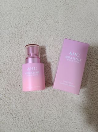 AHC 아우라 시크릿 톤업 벨벳 — 5점을 준 리뷰어가 2021년 4월 올린 사용 사진
