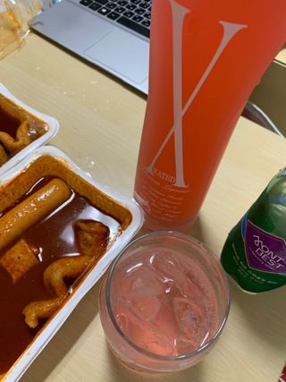 몽베스트 Montbest with Sparkling water Plain 20병 — 5점을 준 리뷰어가 2022년 10월 올린 사용 사진
