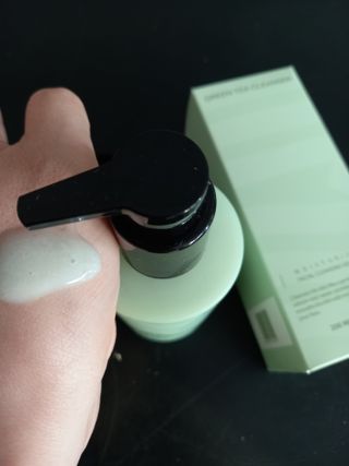 프리마인 메이크업과 들뜨는 각질까지 한방에 깐달걀로! 순하기까지한 셀베이스 그린티클렌저(200ml) — 5점을 준 리뷰어가 2023년 1월 올린 사용 사진