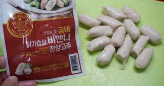 굽네몰 [굽네] 닭가슴살 비엔나 2종 8팩 — 5점을 준 리뷰어가 2021년 9월 올린 사용 사진