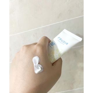 [후르디아] 혼합자차 선 에센스+톤업 선크림 2종 — 5점을 준 리뷰어가 2021년 5월 올린 사용 사진