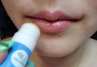[립빠미] 립앤칙스 멀티밤 + 베리어립밤 2종 — 4점을 준 리뷰어가 2021년 8월 올린 사용 사진
