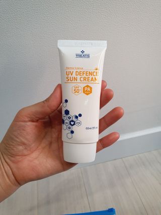 [트리티스] UV 디펜스 선크림 PA+++ / SPF50+  60ml — 5점을 준 리뷰어가 2021년 2월 올린 사용 사진