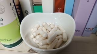 라엘 밸런스 3종 (질 건강 리스펙타 프로바이오틱스, 월경케어 보라지유, 요로건강 크랜베리) 랜덤 증정 1개 — 5점을 준 리뷰어가 2022년 12월 올린 사용 사진