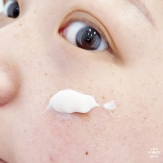 [후르디아] 모공블러 비건 선 프라이머 — 5점을 준 리뷰어가 2022년 6월 올린 사용 사진