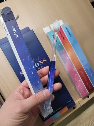 에브리모먼트 에브리 모먼트 칫솔 Every moment toothbrush — 5점을 준 리뷰어가 2022년 3월 올린 사용 사진