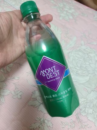 몽베스트 Montbest with Sparkling water Plain 20병 — 4점을 준 리뷰어가 2021년 11월 올린 사용 사진