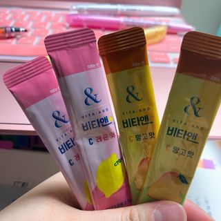 비타앤C 레몬맛, 망고맛 — 5점을 준 리뷰어가 2021년 4월 올린 사용 사진