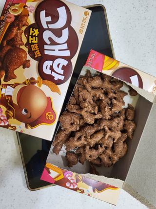 고래밥초코범벅 고래밥 초코범벅 — 5점을 준 리뷰어가 2021년 10월 올린 사용 사진