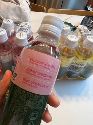 더그레잇티 콤부차 [매일유업] 더그레잇티 44kcal 콤부차 300ml *12개입 (오리지널 6개+베리리치 6개) — 5점을 준 리뷰어가 2023년 8월 올린 사용 사진