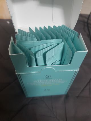 오투에니원 화이트 스완 갈락토미세스 비타민 C 워터 슬리핑 마스크 — 5점을 준 리뷰어가 2022년 12월 올린 사용 사진