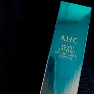 [NEW 탄력유턴 아이크림] AHC 유스 래스팅 리얼 아이크림 포 페이스 — 5점을 준 리뷰어가 2021년 2월 올린 사용 사진