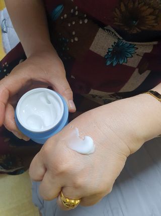 Dr.느루벗 느루벗 모이스쳐 24 크림 — 5점을 준 리뷰어가 2021년 3월 올린 사용 사진