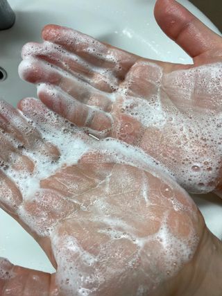 [팜스테이] 티트리 바이옴 로우 피에이치 카밍 클렌저 — 5점을 준 리뷰어가 2022년 11월 올린 사용 사진