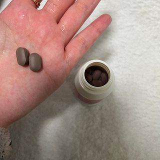닥터피엔티 [Dr.PNT] 하루 2알로 건강한 다이어트! 한겨울에도 체지방만 쏙~ 슬림핏 다이어트 — 5점을 준 리뷰어가 2023년 2월 올린 사용 사진