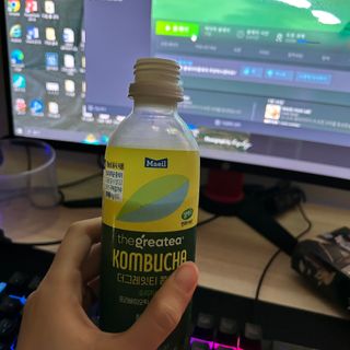 더그레잇티 콤부차 [매일유업] 더그레잇티 44kcal 콤부차 300ml *12개입 (오리지널 6개+베리리치 6개) — 5점을 준 리뷰어가 2023년 8월 올린 사용 사진