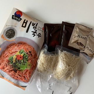 [한면원] 비빔국수 2인분 — 4점을 준 리뷰어가 2022년 8월 올린 사용 사진