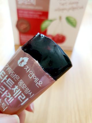 자연에온 가득담은 몽모랑시 타트체리 콜라겐 젤리스틱 — 5점을 준 리뷰어가 2021년 1월 올린 사용 사진