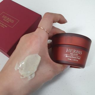 약손명가코스메틱 헤르비스 아로마 크림팩 50ml — 5점을 준 리뷰어가 2021년 4월 올린 사용 사진