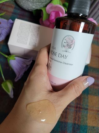 라라로즈데이 시즌2 여성청결제 200ml 아로마 페미민 클렌저, 독일더마인증 — 5점을 준 리뷰어가 2021년 9월 올린 사용 사진