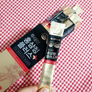 서울약사신협_투데이홍삼정플러스스틱_10g x 30포 — 4점을 준 리뷰어가 2021년 6월 올린 사용 사진