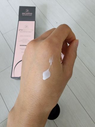 오투에니원 인컨보 바디 퍼퓸 크림 200ml — 5점을 준 리뷰어가 2023년 2월 올린 사용 사진