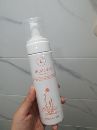 MF프리 [닥터문] 유산균 락토케어 질경초 여성청결제 200ml (폼타입) — 5점을 준 리뷰어가 2022년 7월 올린 사용 사진