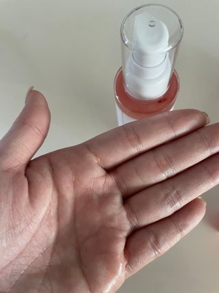 썸헤어 / SUMHAIR 썸헤어 실키 테라피 헤어 에센스 — 5점을 준 리뷰어가 2021년 4월 올린 사용 사진