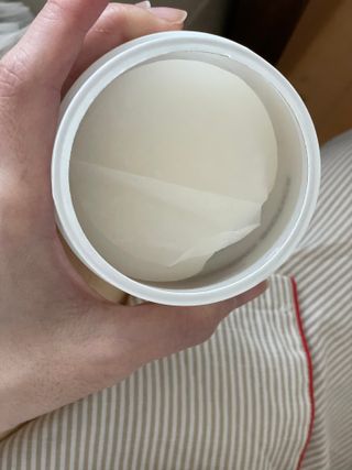 리더스코스메틱 리더스 카밍 바이오틱스 퀵 수딩 패드 — 5점을 준 리뷰어가 2022년 4월 올린 사용 사진