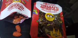 [서울시스터즈] CU 김치 4총사 세트-김치볶음밥, 김치큐브닭, 김치바삭김, 김치아몬드 — 5점을 준 리뷰어가 2021년 10월 올린 사용 사진