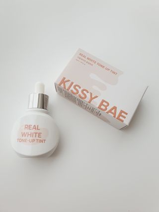 KISSY BAE 키시베이 키시베이 리얼화이트 톤업틴트 — 5점을 준 리뷰어가 2021년 9월 올린 사용 사진