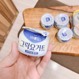 매일바이오 그릭요거트 오리지널 플레인 4개, 로스터리 커피믹스 4개 — 5점을 준 리뷰어가 2021년 12월 올린 사용 사진