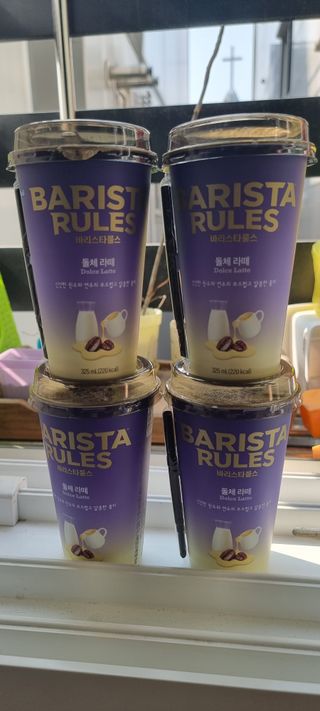 바리스타룰스 돌체 라떼 — 5점을 준 리뷰어가 2023년 4월 올린 사용 사진