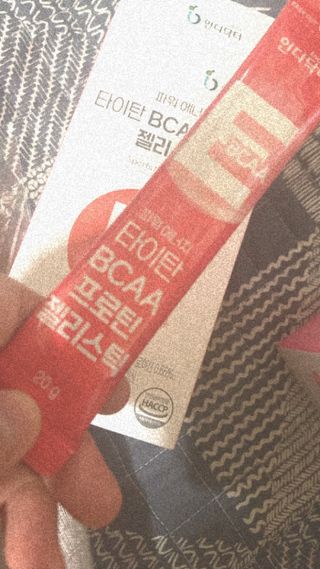 인디닥터 면역 생생 핑크 이뮨 젤리 + 타이탄 BCAA 프로틴 젤리스틱 — 5점을 준 리뷰어가 2022년 6월 올린 사용 사진