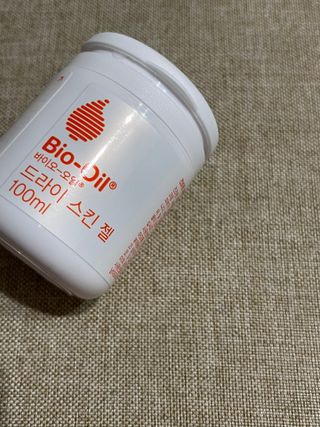 바이오오일 [바이오-오일] 드라이 스킨 젤 100ml — 2점을 준 리뷰어가 2021년 6월 올린 사용 사진