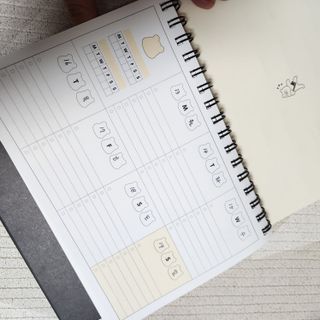 리훈 곰부 세우는 체크리스트 위클리 탁상 플래너 주간 일주일 계획표 — 5점을 준 리뷰어가 2023년 2월 올린 사용 사진