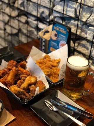 [교촌치킨 영등포역점] 치킨 메뉴 중 택1 — 5점을 준 리뷰어가 2021년 1월 올린 사용 사진