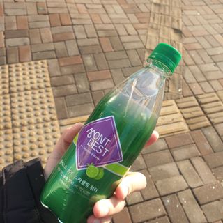 몽베스트 Montbest with Sparkling water Lime20병 — 5점을 준 리뷰어가 2022년 12월 올린 사용 사진