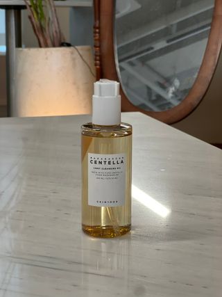 스킨1004 [SKIN1004] 마다가스카르 센텔라 라이트 클렌징 오일 200ml — 5점을 준 리뷰어가 2024년 7월 올린 사용 사진