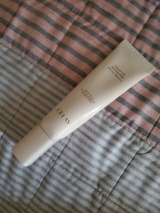 프리마인 선크림만 바꿨을 뿐인데 매일 물 2L챙겨먹고 기초케어 완벽하게 한 물빛피부 완성,셀라브UV프로텍터 — 5점을 준 리뷰어가 2023년 6월 올린 사용 사진
