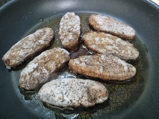한성기업 명란한 떡갈비 — 4점을 준 리뷰어가 2021년 9월 올린 사용 사진