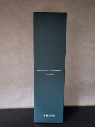 르핸스 퍼포밍 3 바디워시 비반트포렛/베티버포그 — 4점을 준 리뷰어가 2023년 2월 올린 사용 사진